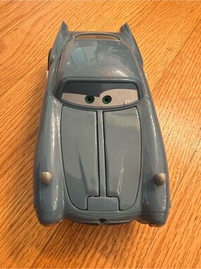Disney Pixar Cars 2 Spy Shifters Transforming Finn McMissile Car 2011
